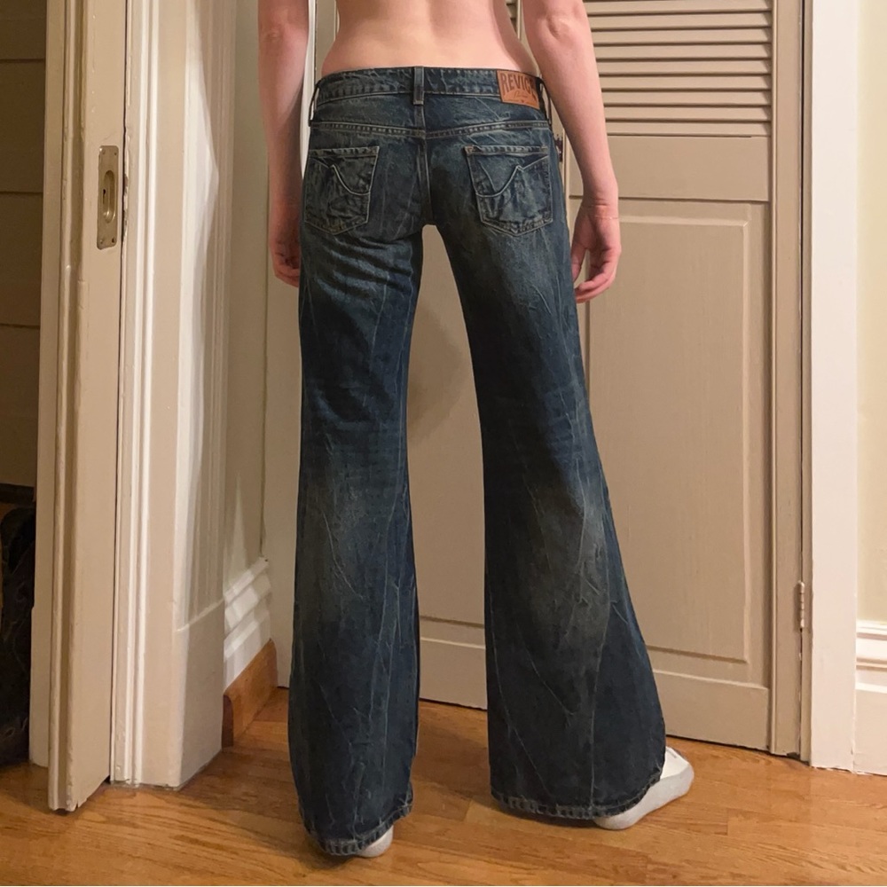 REVICE Victoria low rise flare Jeans in Deep Sea - Picture 2 of 7